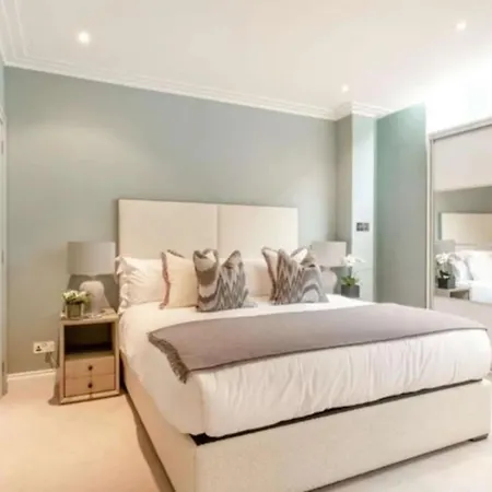 Chic 1 Bdr Apartment In Mayfair